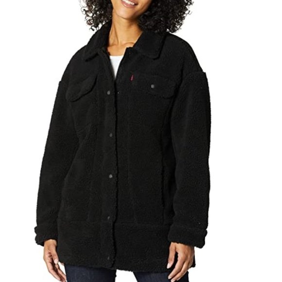 NWT Levi's Women's Oversized Long Sherpa Trucker Jacket Black Size M $180 2D112 - Picture 1 of 2
